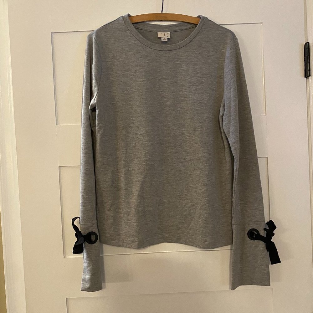 A NEW DAY - Gray Sweatshirt with Black Ties